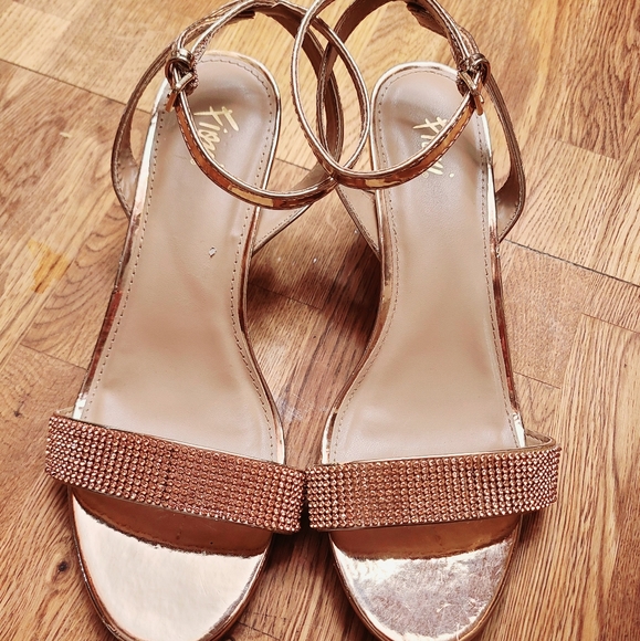 💕rose gold sandal - Picture 1 of 3